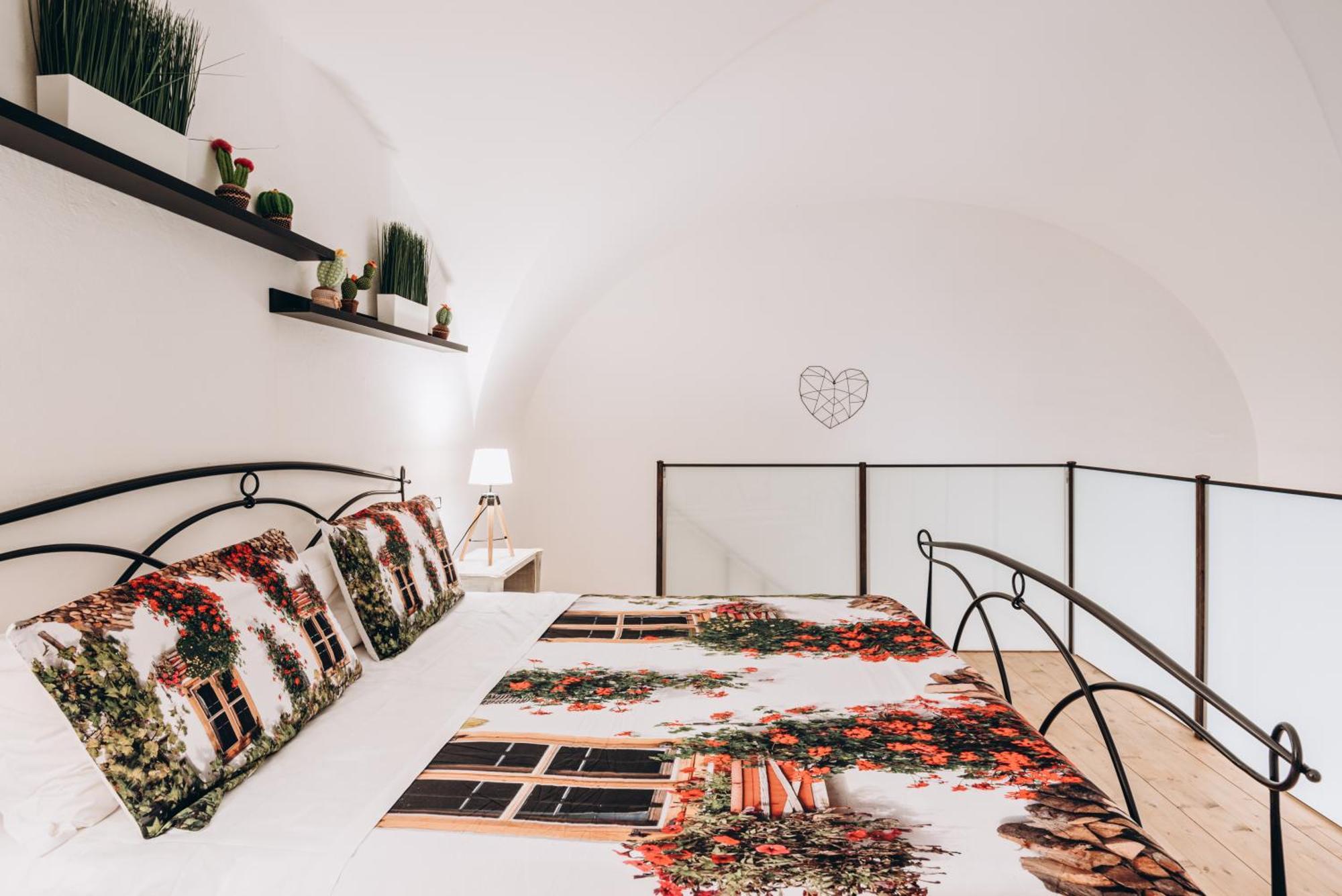 Apartment Castle Living Catania